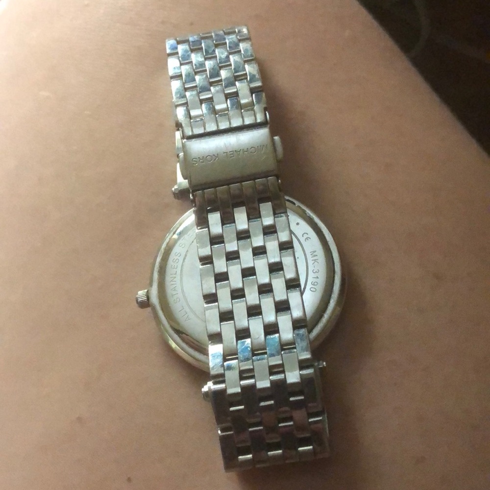 Michael Kors watch - Picture 2 of 3